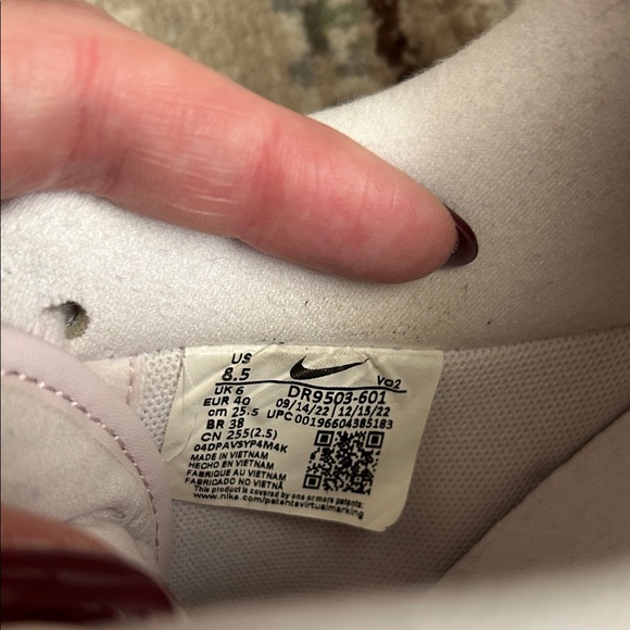 Nike Air Force 1 - Picture 5 of 6